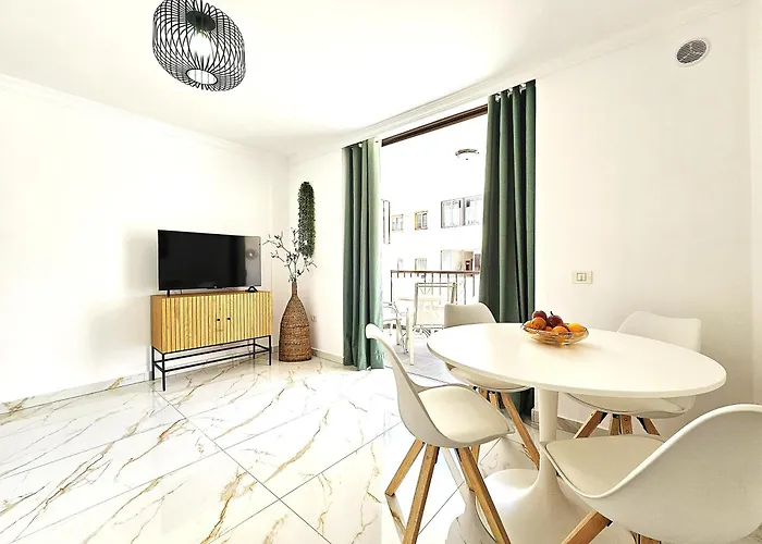 Ada's Nirvana, Heart Of Cristianos * Los Cristianos (Tenerife)