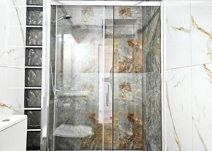 Ada's Nirvana, Heart Of Cristianos Lejlighed *