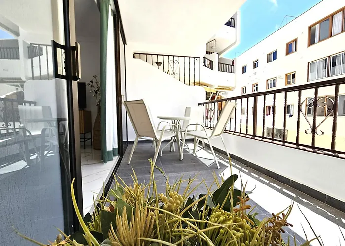 Ada's Nirvana, Heart Of Cristianos Apartment *