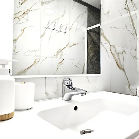 Ada's Nirvana, Heart Of Cristianos * Los Cristianos (Tenerife)